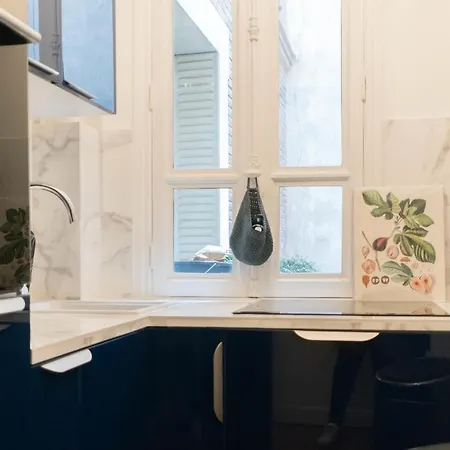 Beautiful Apt Near Champs-elysees
